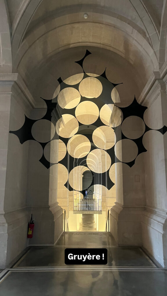 Troisième anamorphose reconstituée, comme un gruyère noir